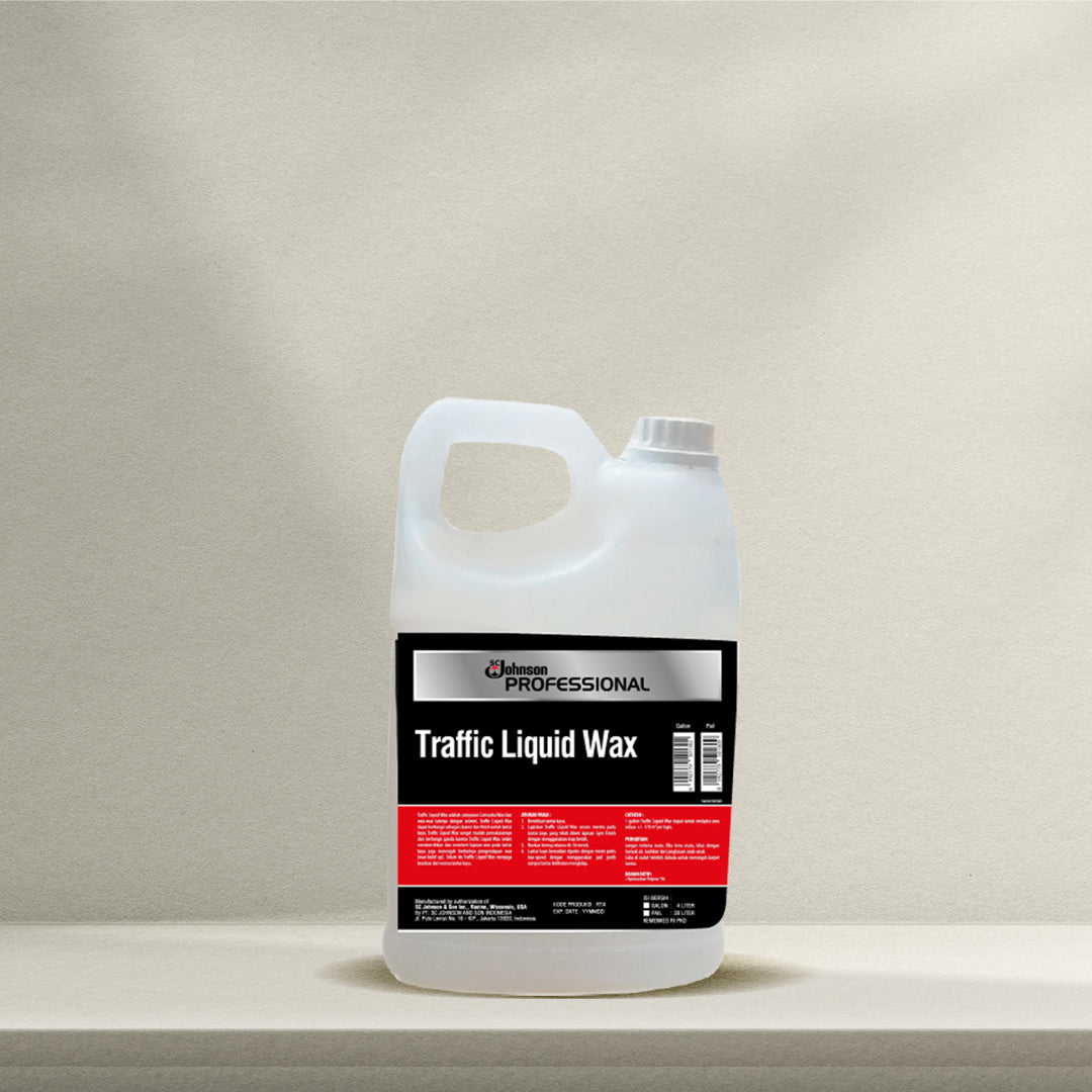 SC JOHNSON TRAFFIC LIQUID WAX PEMBERSIH & PENGKILAP LANTAI KAYU 4 LITER